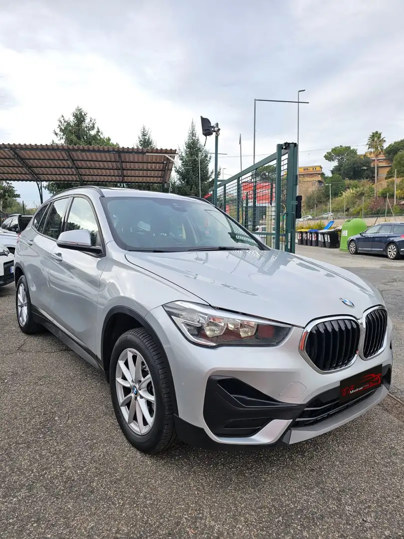 BMW X1 F48 sdrive20i Business Advantage auto Argento - 1