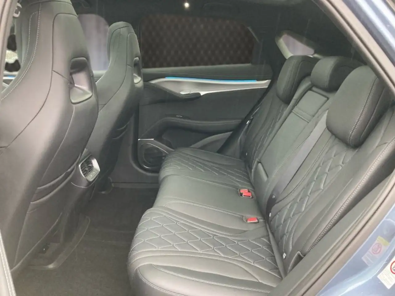 BYD SEALION 7