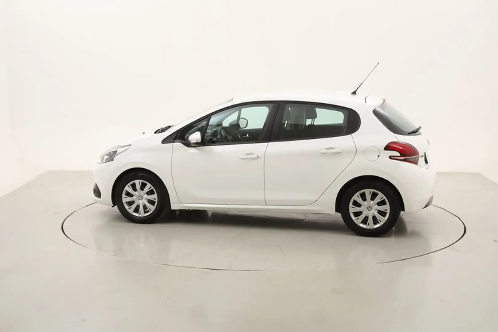 Peugeot 208 Active 1.6 Diesel 75CV Bianco - 2