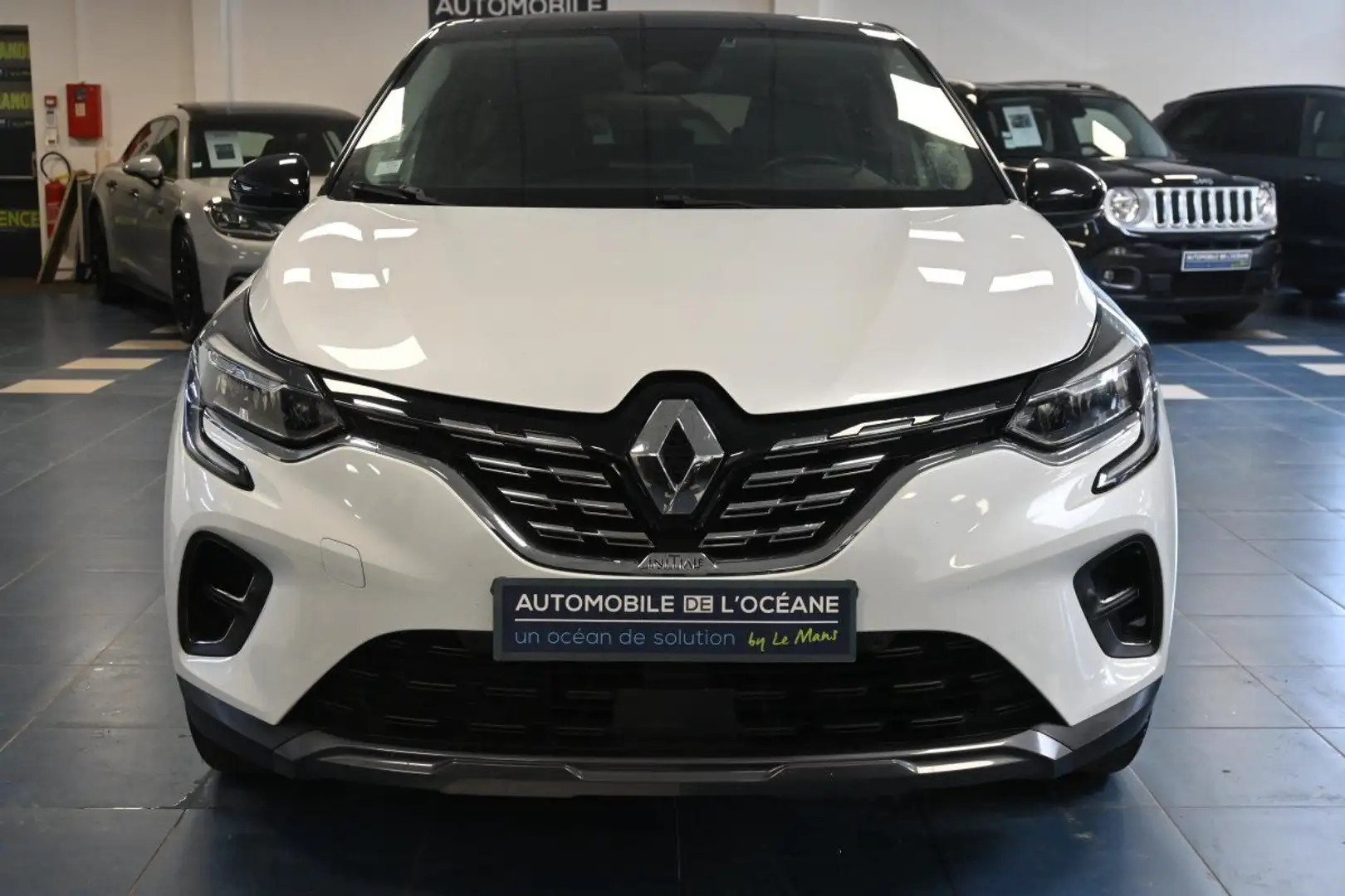 Renault Captur E-Tech Plug-in 160 Initiale Paris Blanc - 2