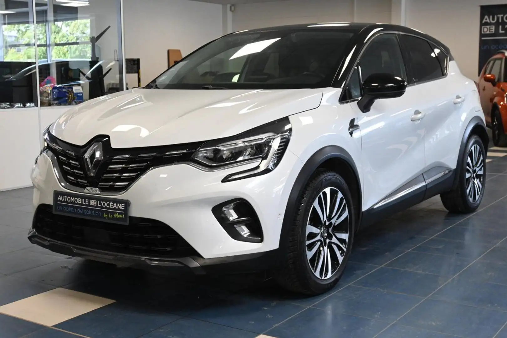 Renault Captur E-Tech Plug-in 160 Initiale Paris Blanc - 1