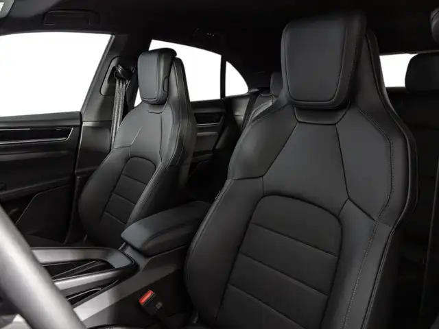 Porsche Macan view 7