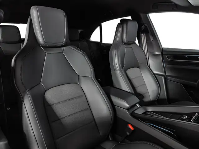 Porsche Macan view 8