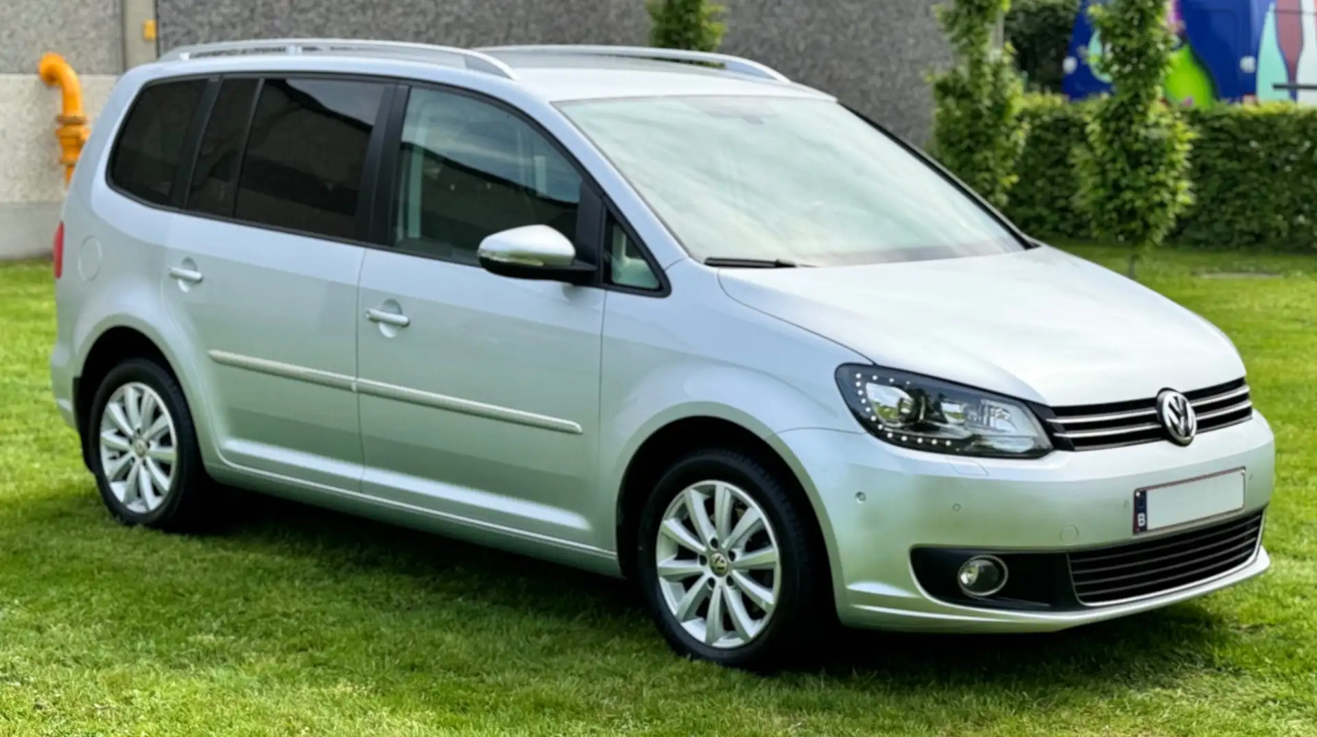 Volkswagen Touran 1.2 TSI Highline BMT Start Silber - 1