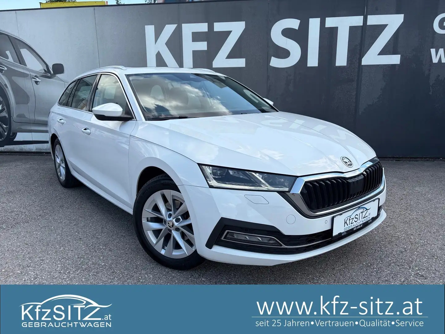 Skoda Octavia Combi 2,0 TDI Style DSG | NP: €47.600 Weiß - 1