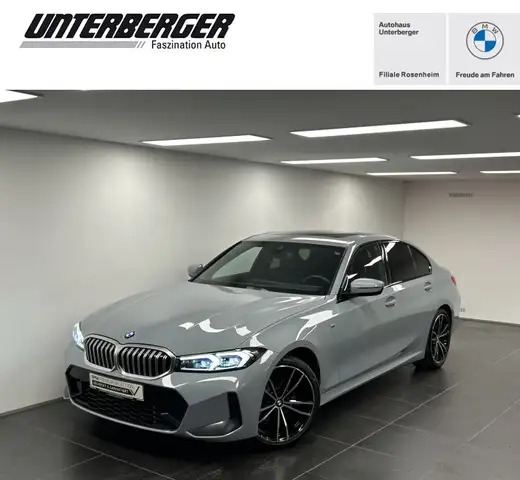 BMW 320 d xDrive Limousine M Sportpaket Glasdach AHK DAB L