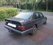 Oldtimer Mercedes Benz 250 D w124 Schwarz - thumbnail 3