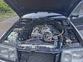 Oldtimer Mercedes Benz 250 D w124 Schwarz - thumbnail 10