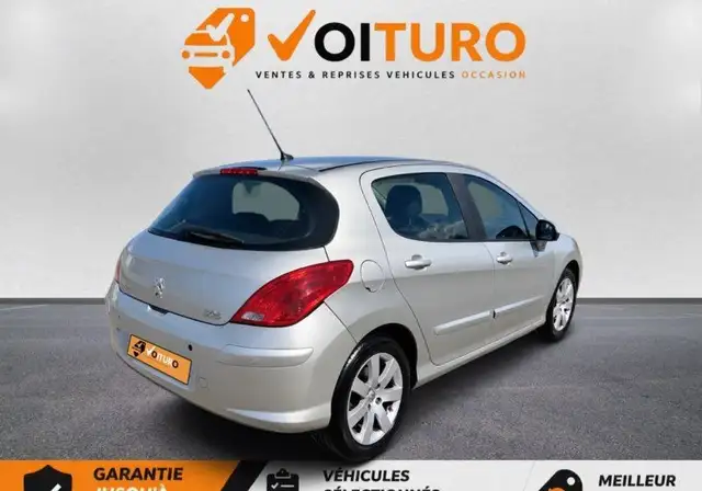 Peugeot 308 view 3