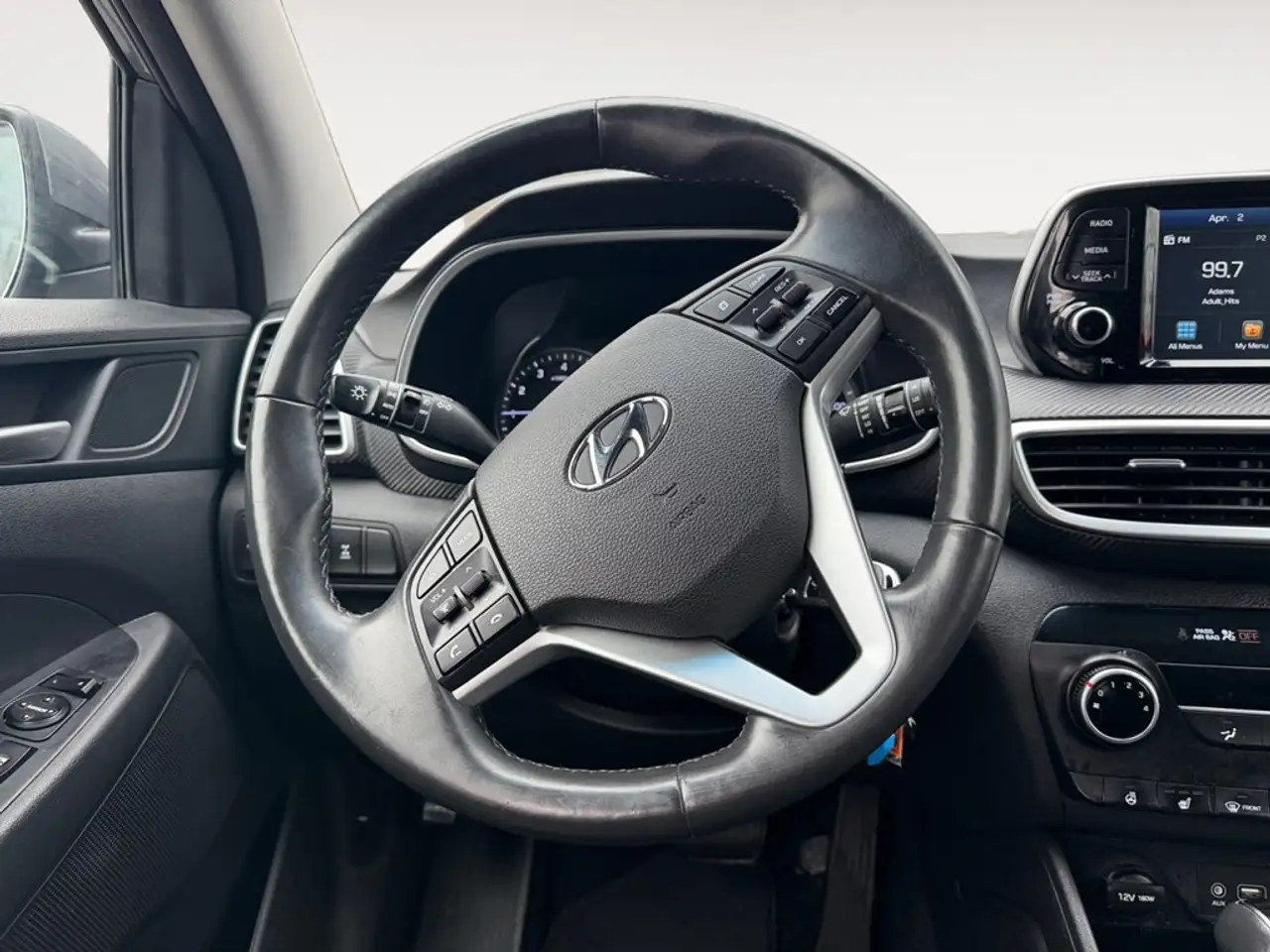 Hyundai TUCSON снимка Hyundai TUCSON