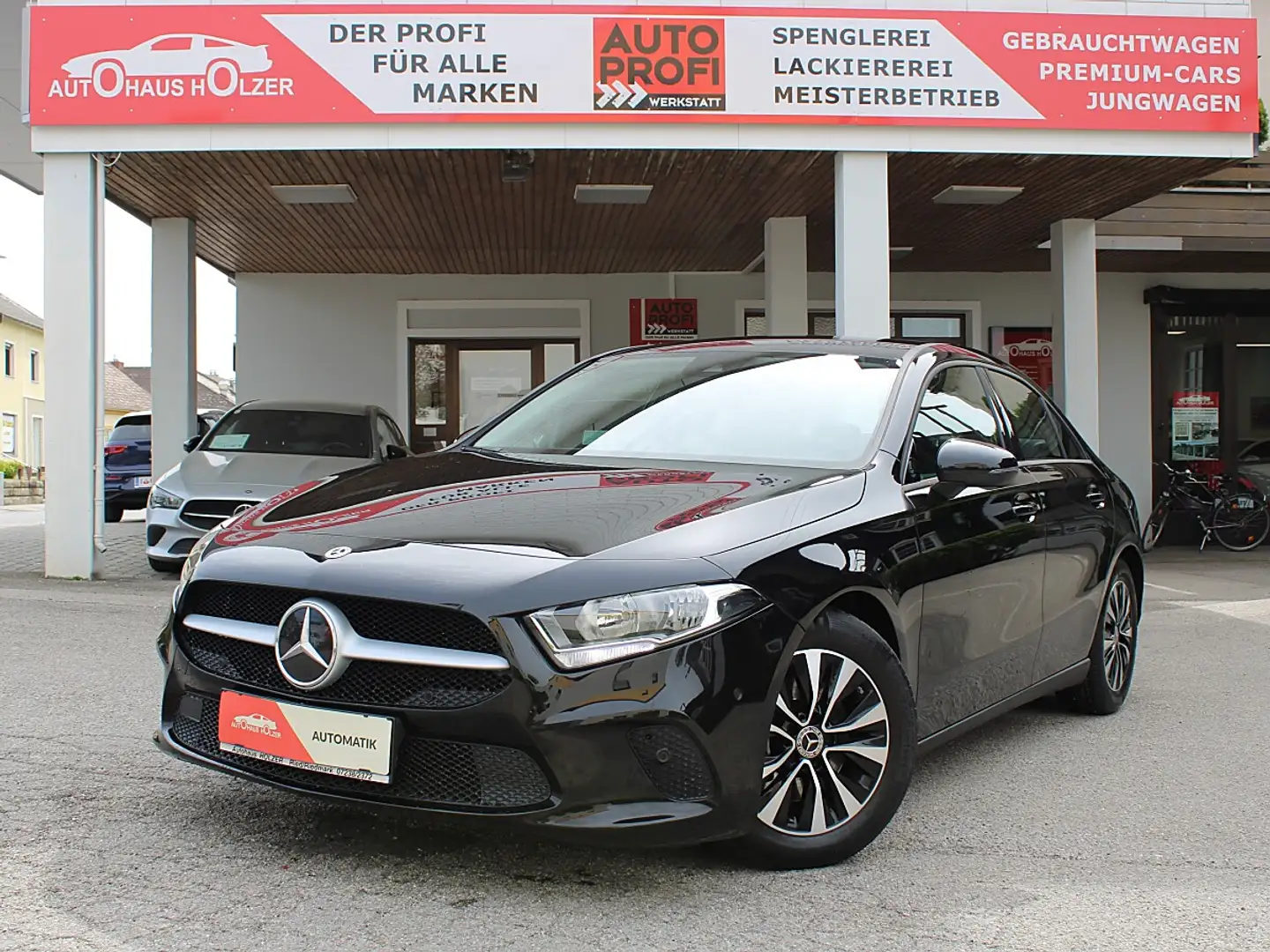 Mercedes-Benz A 180 d Limousine Aut. Advantage *NAVI, RÜ.Kam, Sitzh... Schwarz - 1