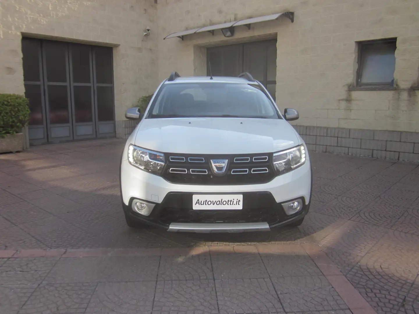 Dacia Sandero Stepway 1.0 SCe 75 CV (ok anche neopatentati) Bianco - 2