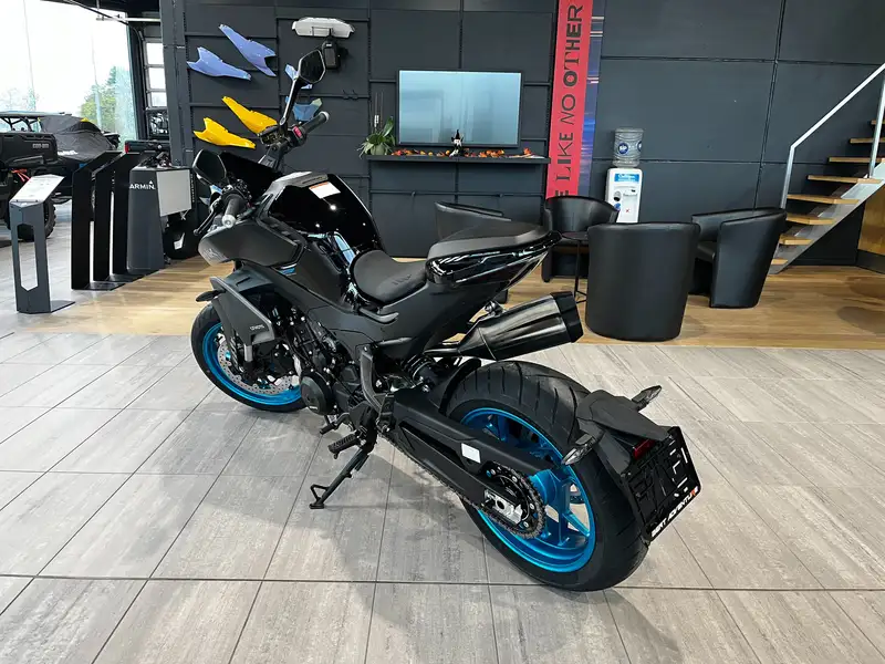 CFMOTO 800 NK - foto 4