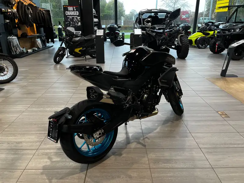 CFMOTO 800 NK - foto 3