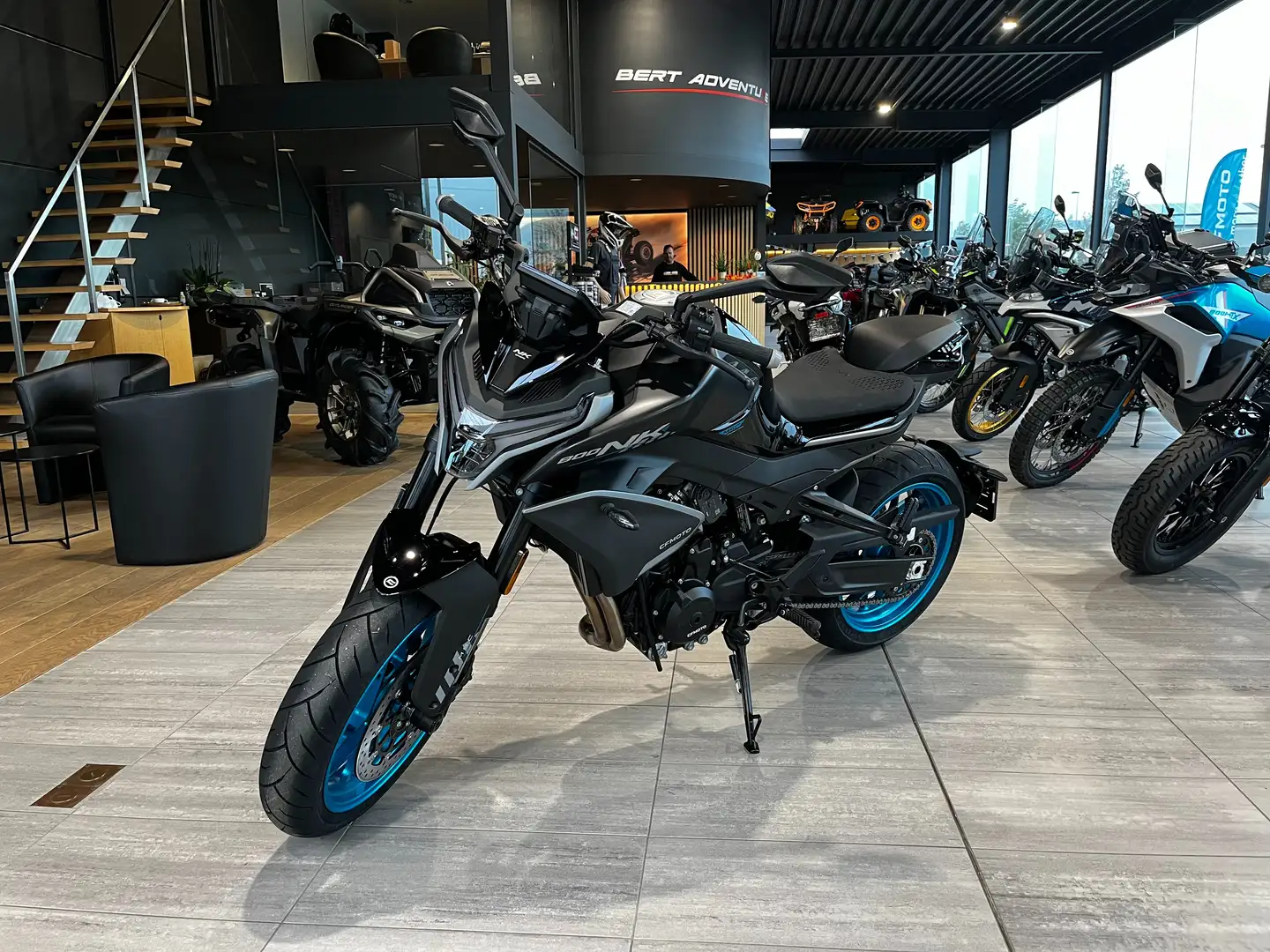 CFMOTO 800 NK Advanced Noir - 1