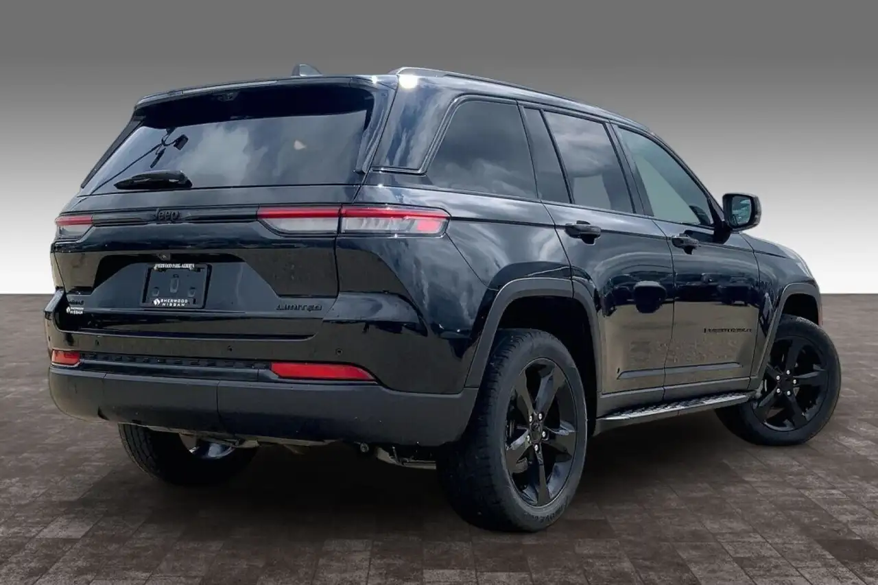Jeep Grand Cherokee снимка Jeep Grand Cherokee
