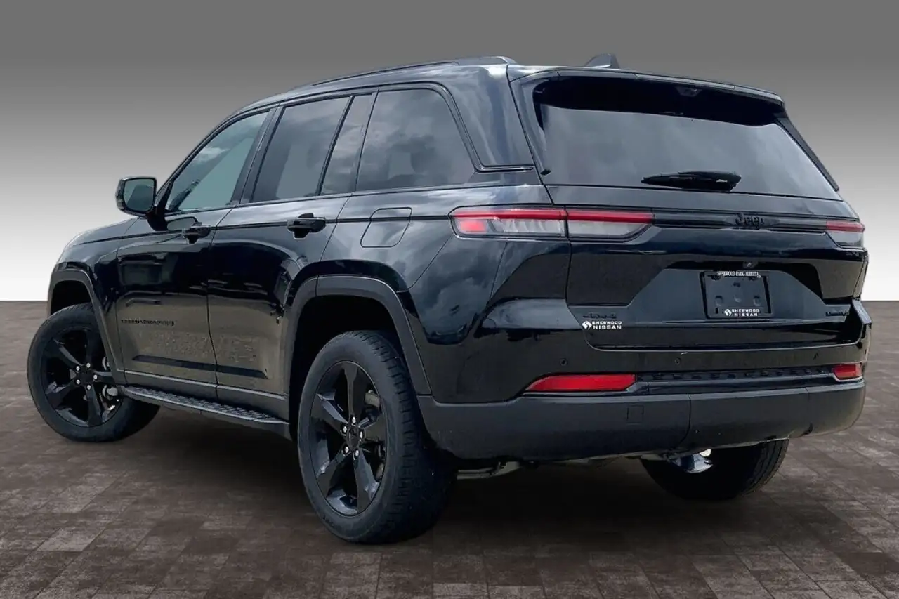 Jeep Grand Cherokee снимка Jeep Grand Cherokee
