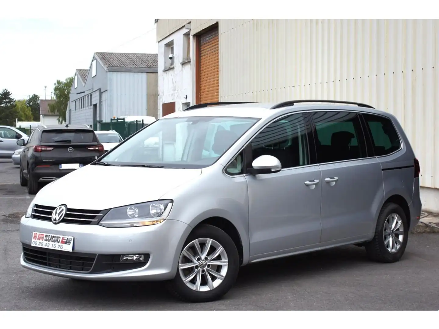 Volkswagen Sharan Sharan 2.0 TDI SCR 150  7 places Confort PHASE 2 Gris - 2