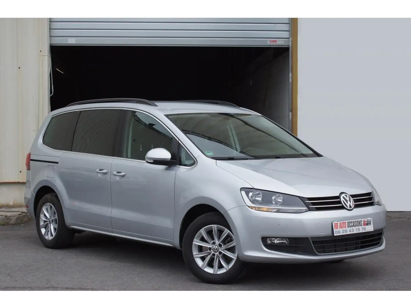 Volkswagen Sharan Sharan 2.0 TDI SCR 150  7 places Confort PHASE 2 Gris - 1