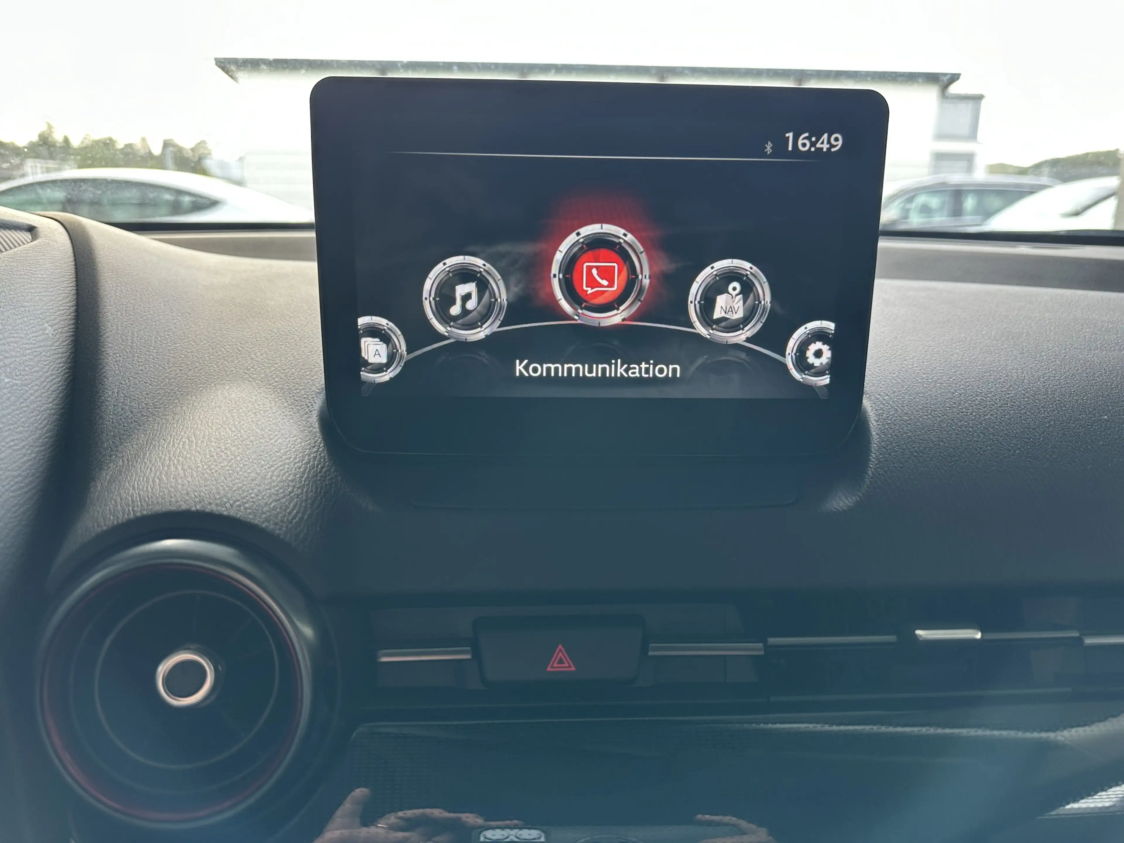 Mazda 2 Homura Navi LED CarPlay Tempomat Kamera — photo 13