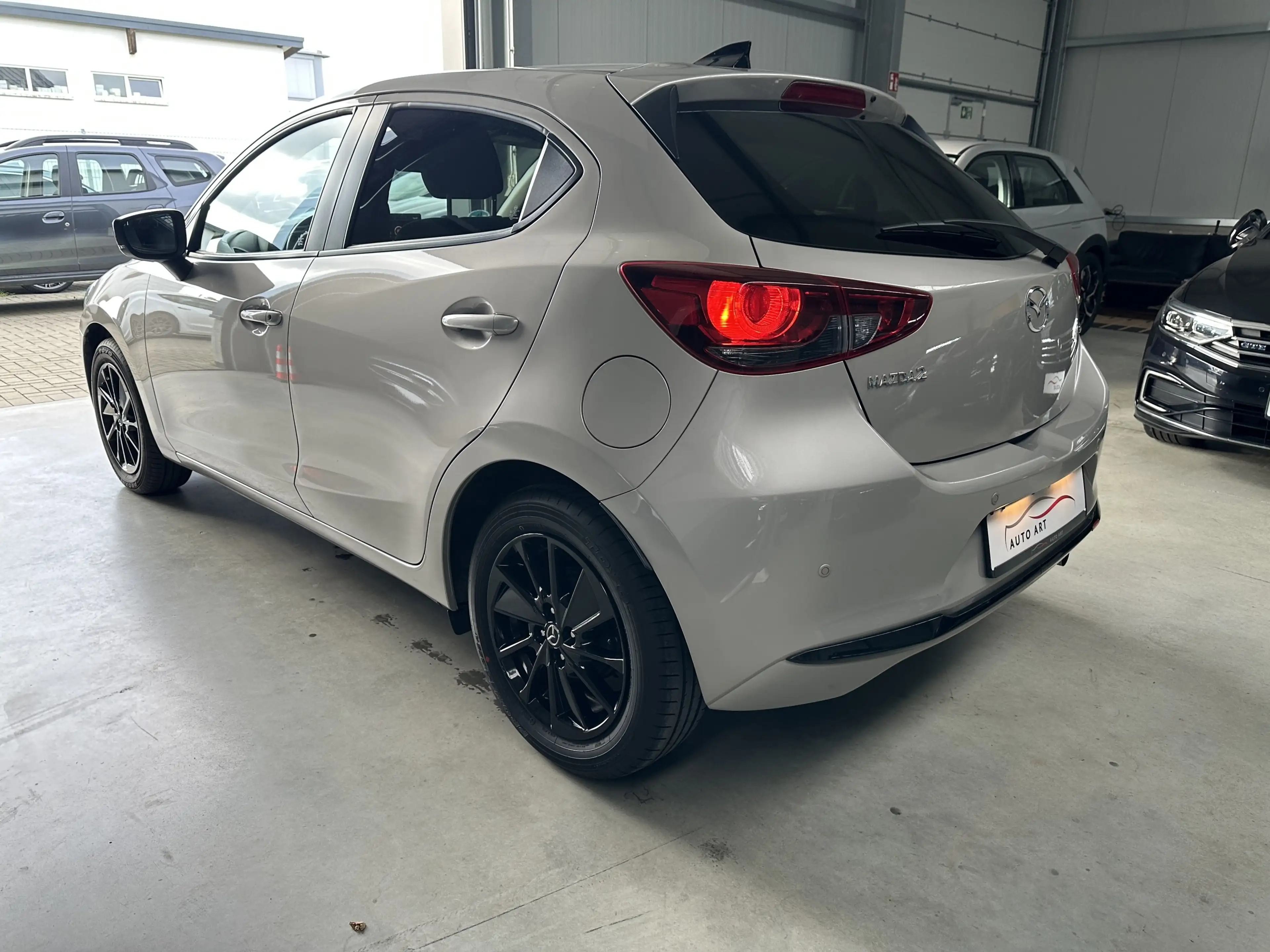 Mazda 2 Homura Navi LED CarPlay Tempomat Kamera — photo 4