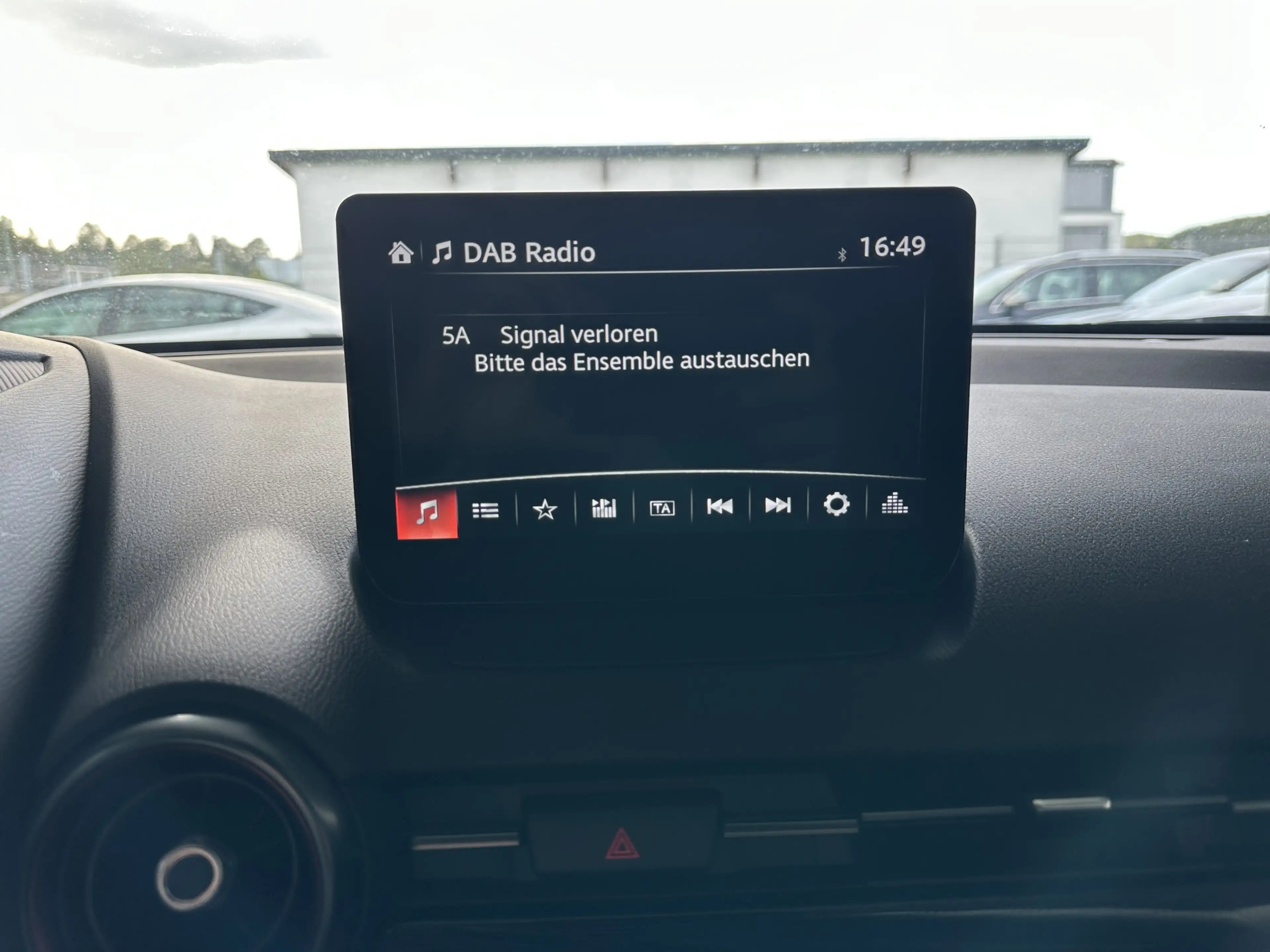 Mazda 2 Homura Navi LED CarPlay Tempomat Kamera — photo 12