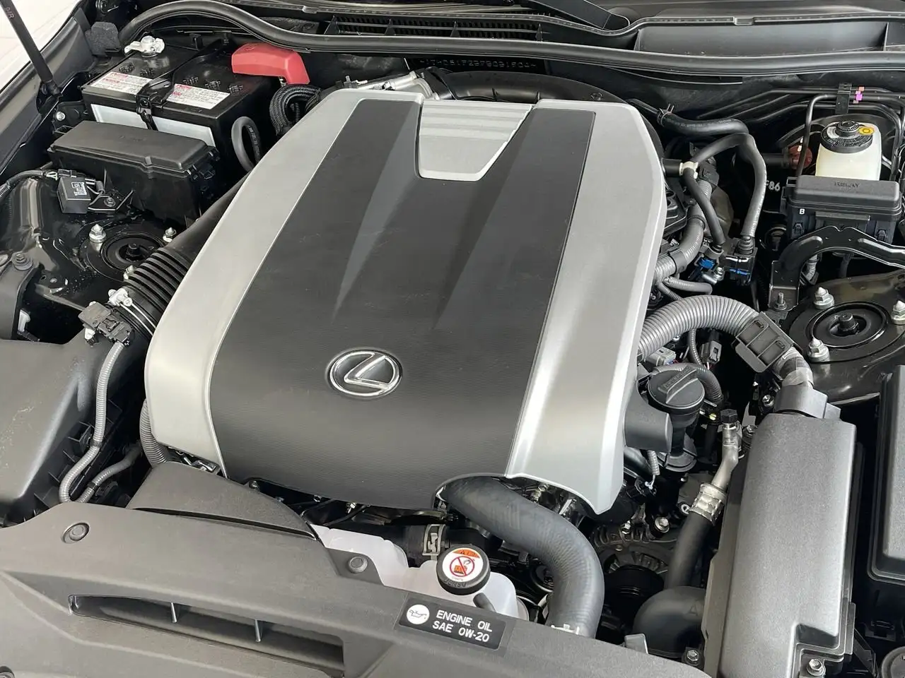 Lexus IS снимка Lexus IS
