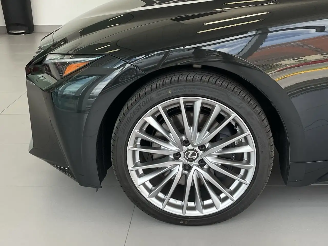 Lexus IS снимка Lexus IS