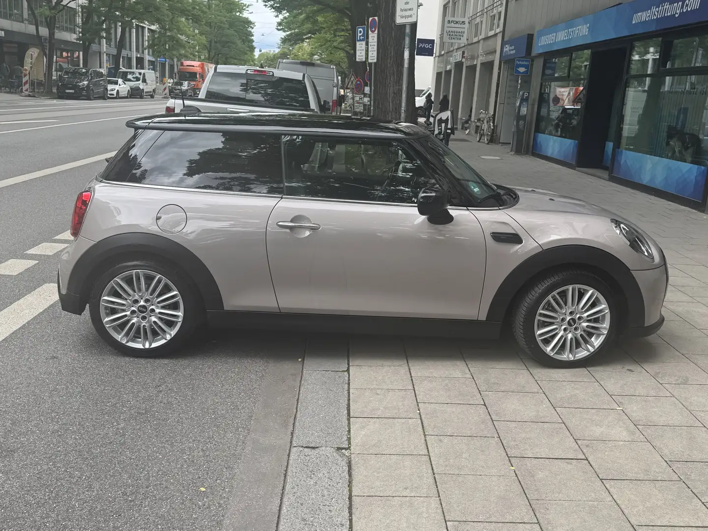 MINI Cooper Cooper Classic Trim Grau - 2