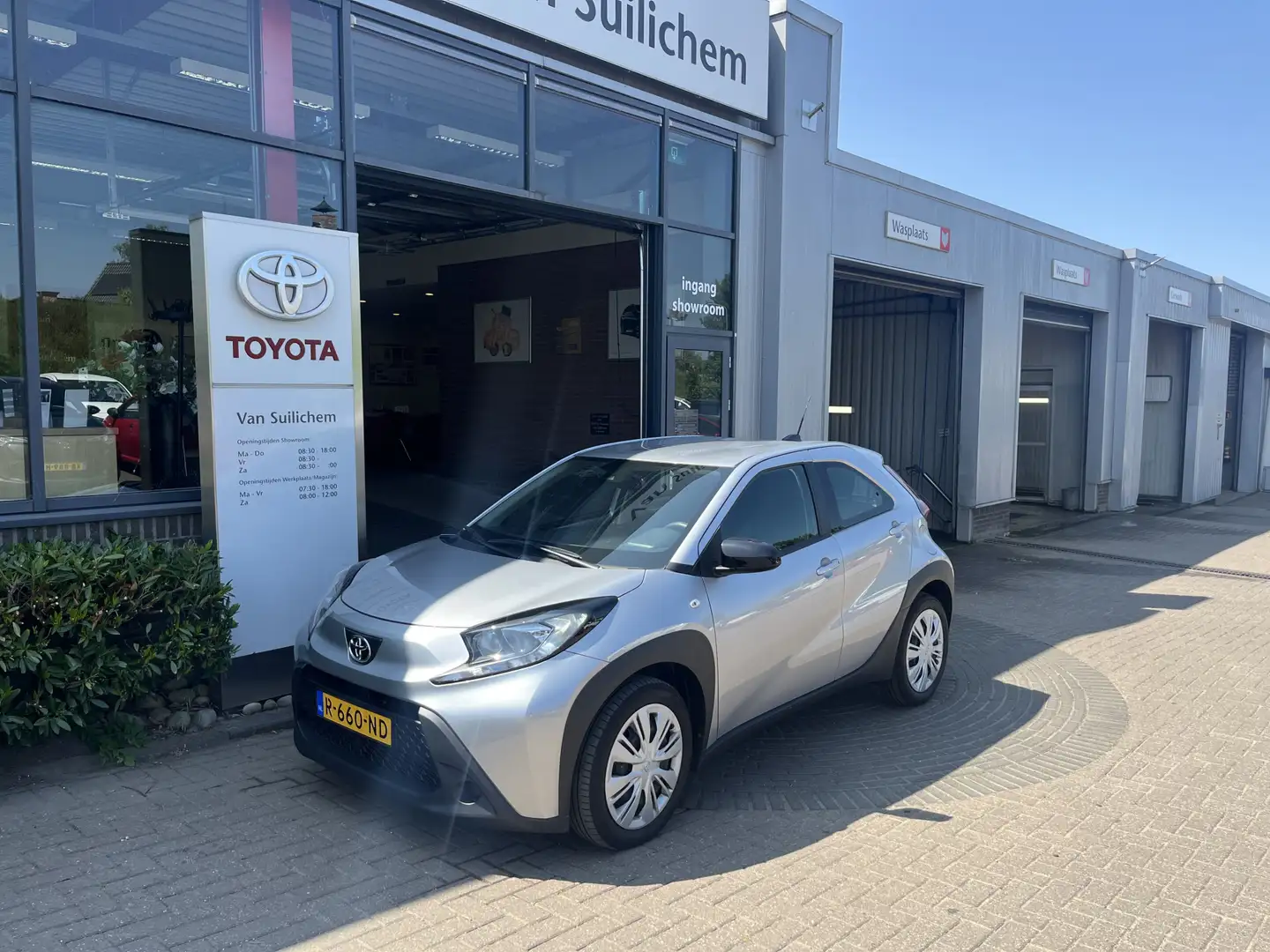 Toyota Aygo X 1.0 VVT-i S-CVT Play Grigio - 2