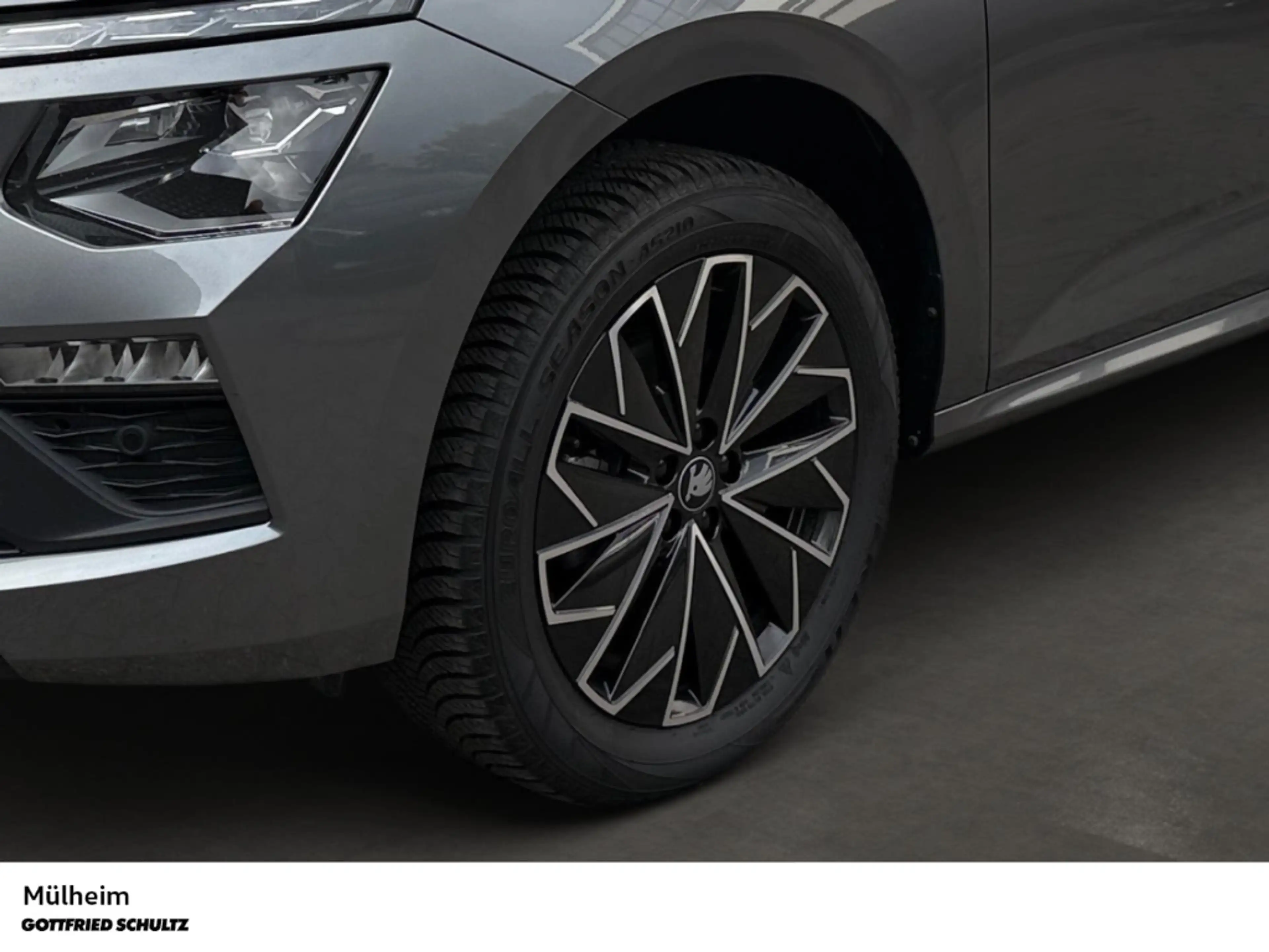 Skoda Kamiq Tour 1.0 TSI LED NAVI DAB KAMERA — photo 9