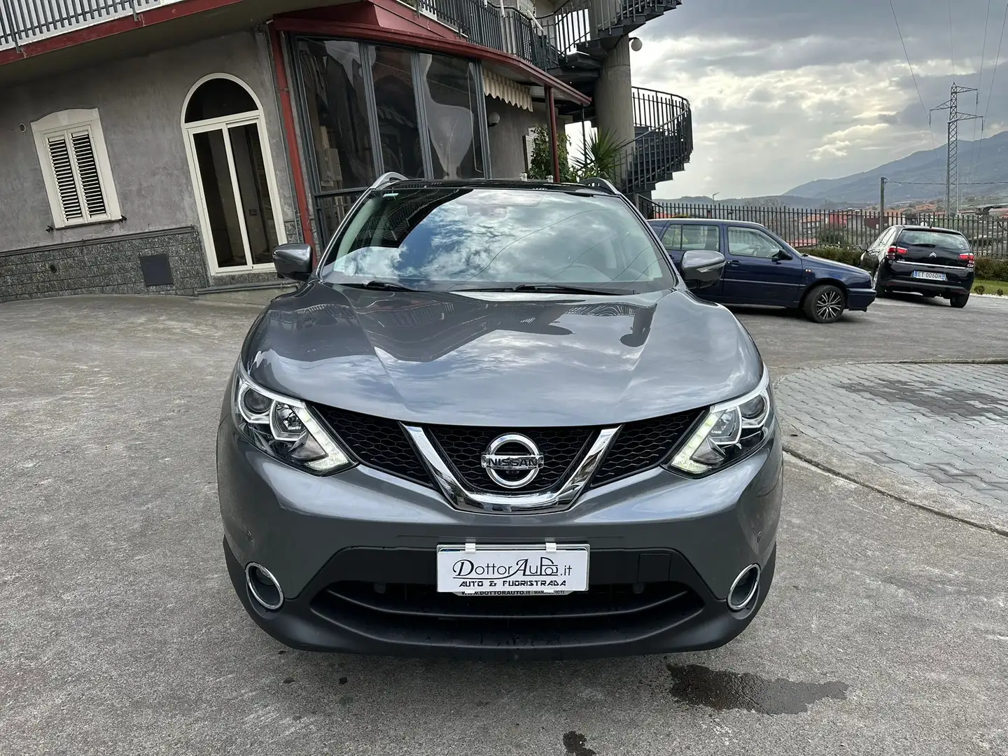 Nissan Qashqai 1.6 dci Tekna 2wd 130cv E6 Grigio - 2