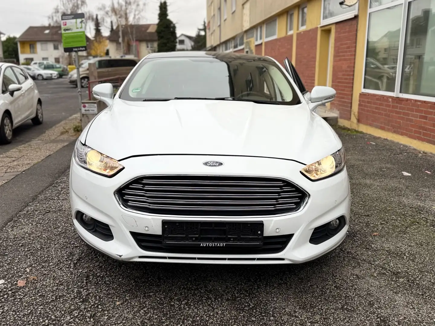Ford Mondeo 2,0 TDCi 110kW Business Edition ECOnetic Blanc - 2
