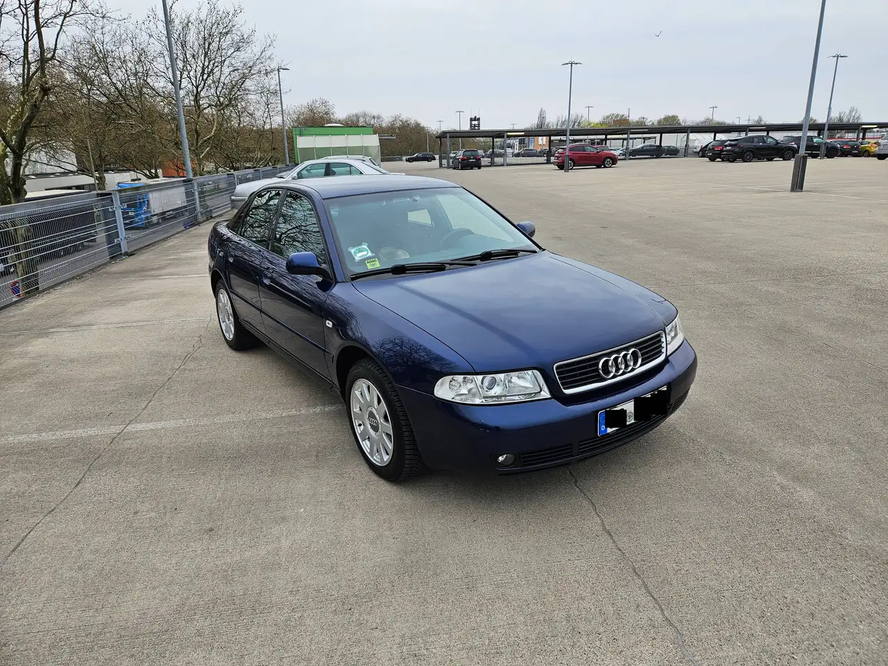 Audi A4 B5 1,8Turbo Limo Facelift Autom 156000KM, foto 2