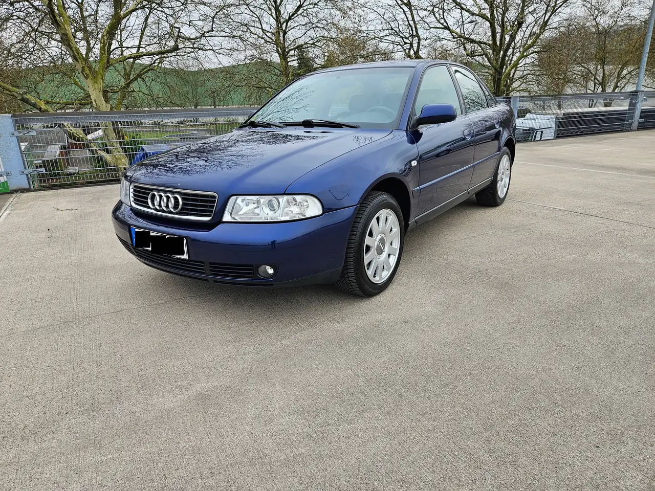 Audi A4 B5 1,8Turbo Limo Facelift Autom 156000KM, foto 1