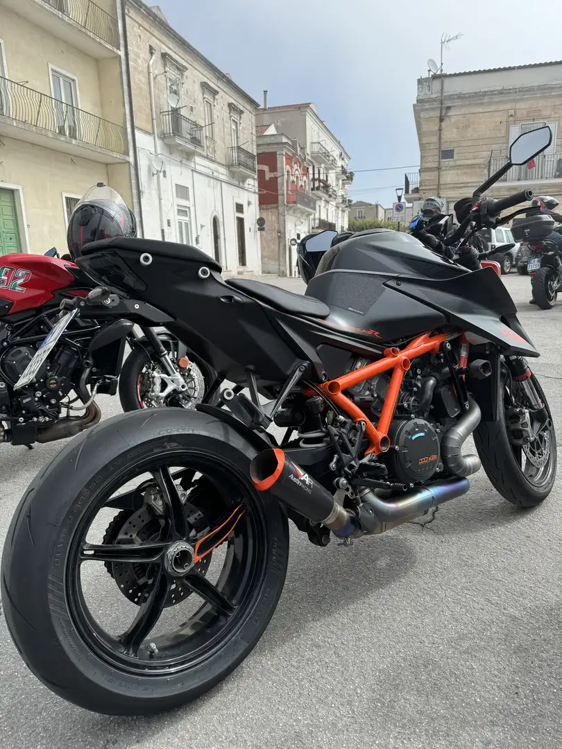 KTM 1290 Super Duke R r - 1