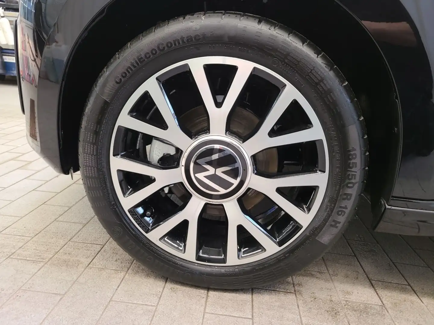 Volkswagen e-up! Edition CCS+PDC+RFK+ALU+SHZ+MFL+KLIMA+BLUETOOTH Schwarz - 2