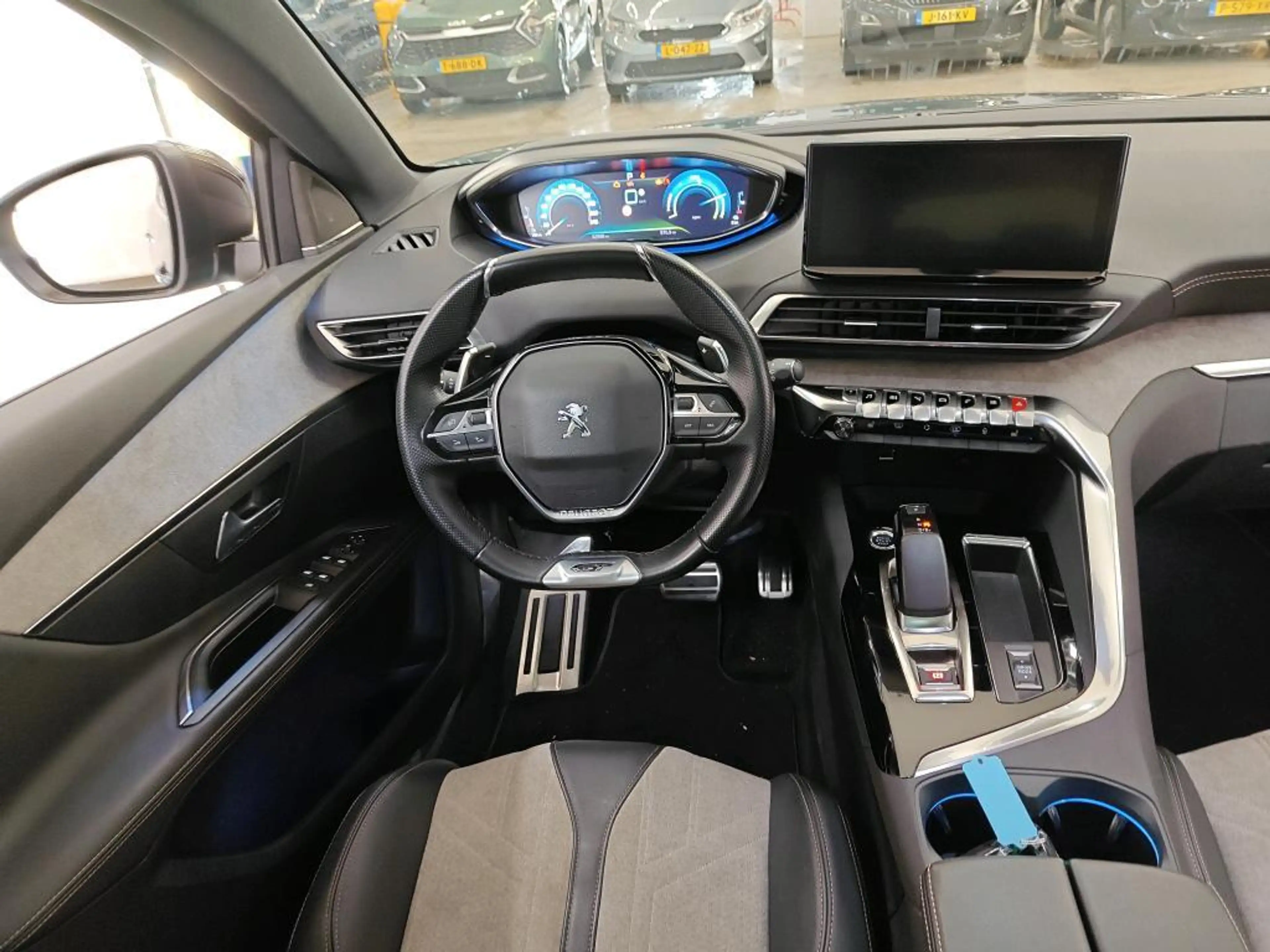 Peugeot 3008 1.6 HYbrid 225 GT 1e Eigenaar | Dealer Onderh | NL — photo 2