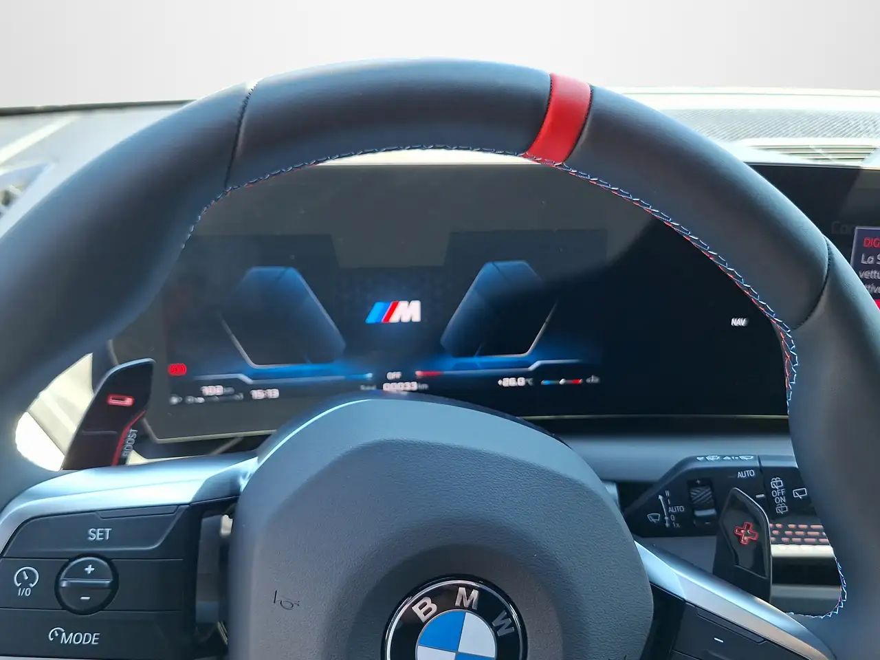 BMW M1 2026 — фото 11