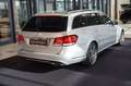 Mercedes-Benz E 400 E 400 T AVANTGARDE Sport Paket Harman COMAND 360 Plateado - thumbnail 4