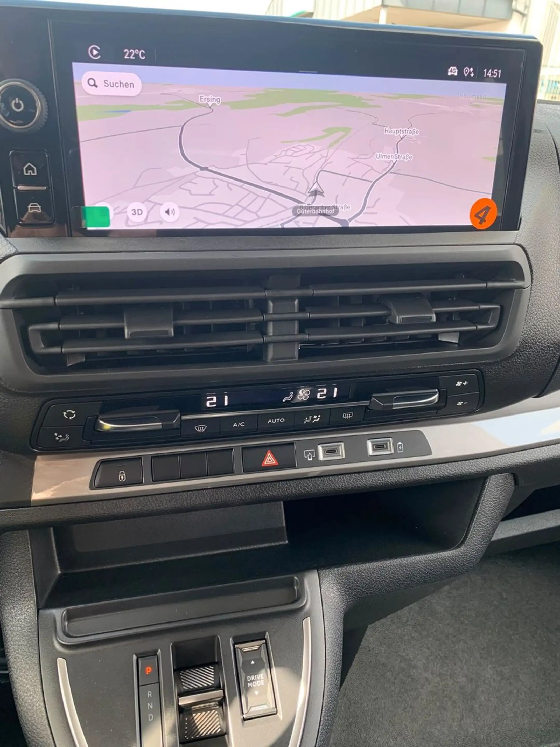 Opel Vivaro Kombi XL 8 Sitze Vollausst. 2.9 t Anhänge — photo 33