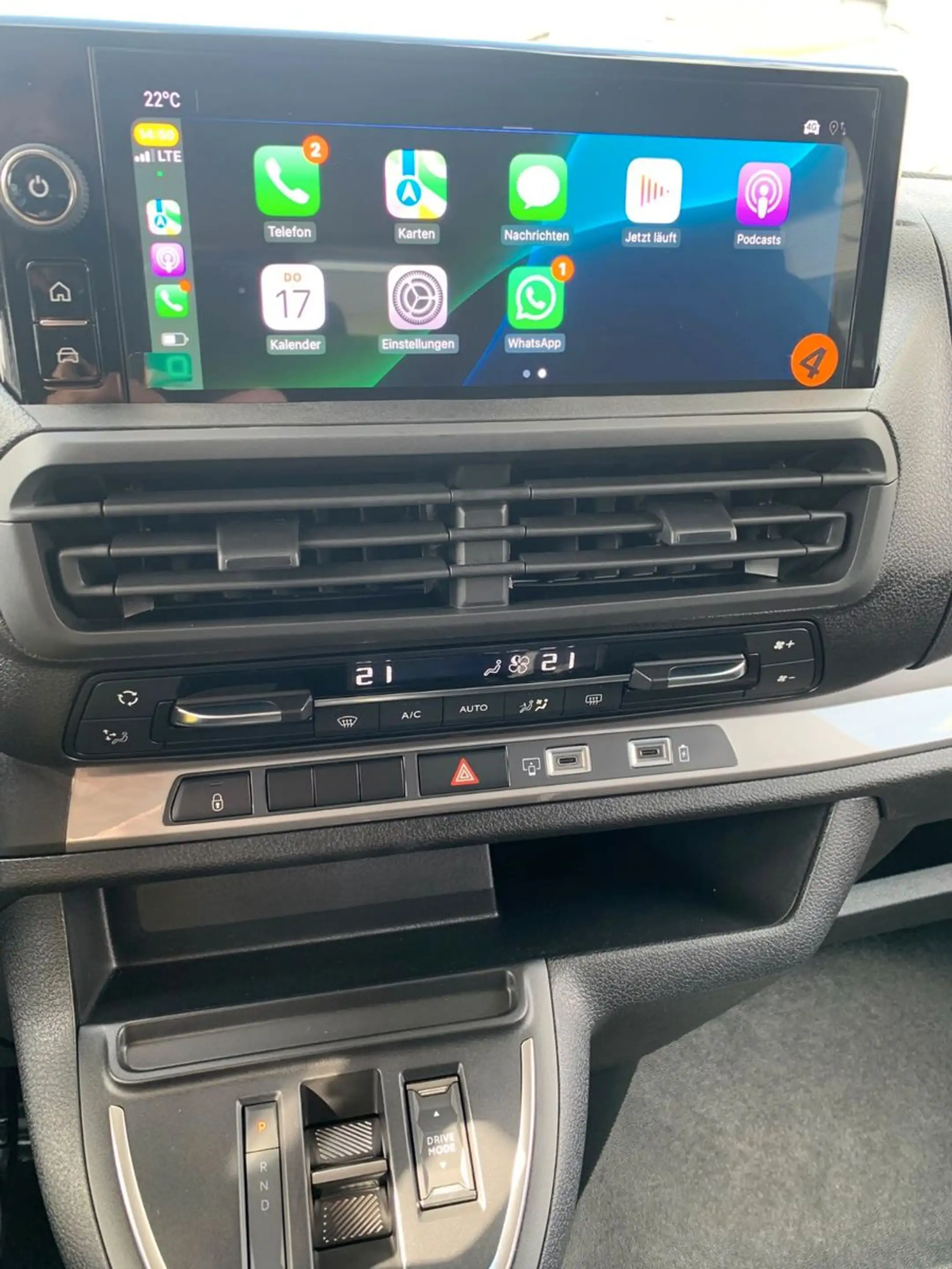 Opel Vivaro Kombi XL 8 Sitze Vollausst. 2.9 t Anhänge — photo 36