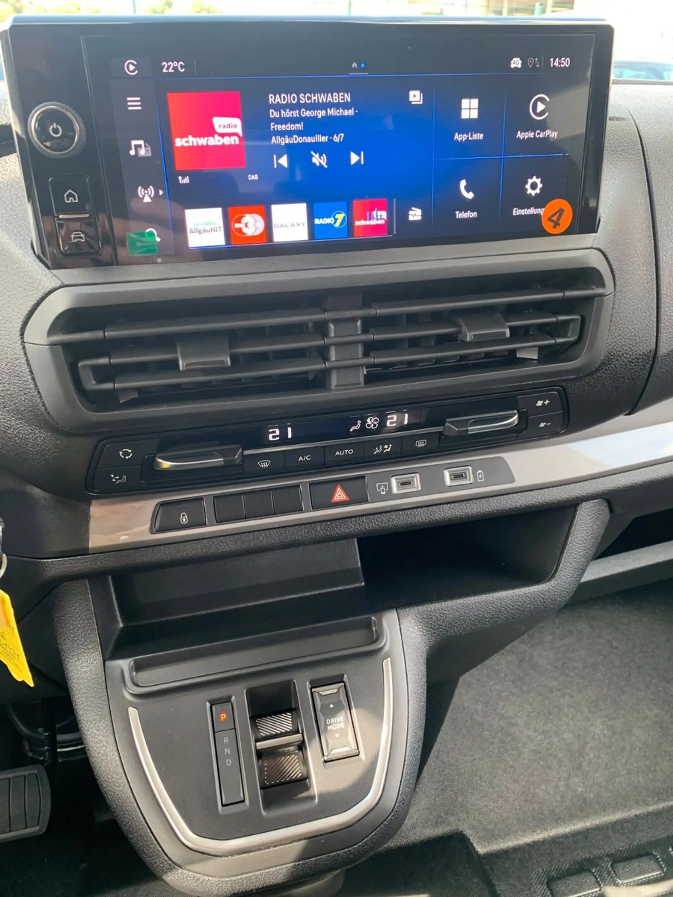 Opel Vivaro Kombi XL 8 Sitze Vollausst. 2.9 t Anhänge — photo 38