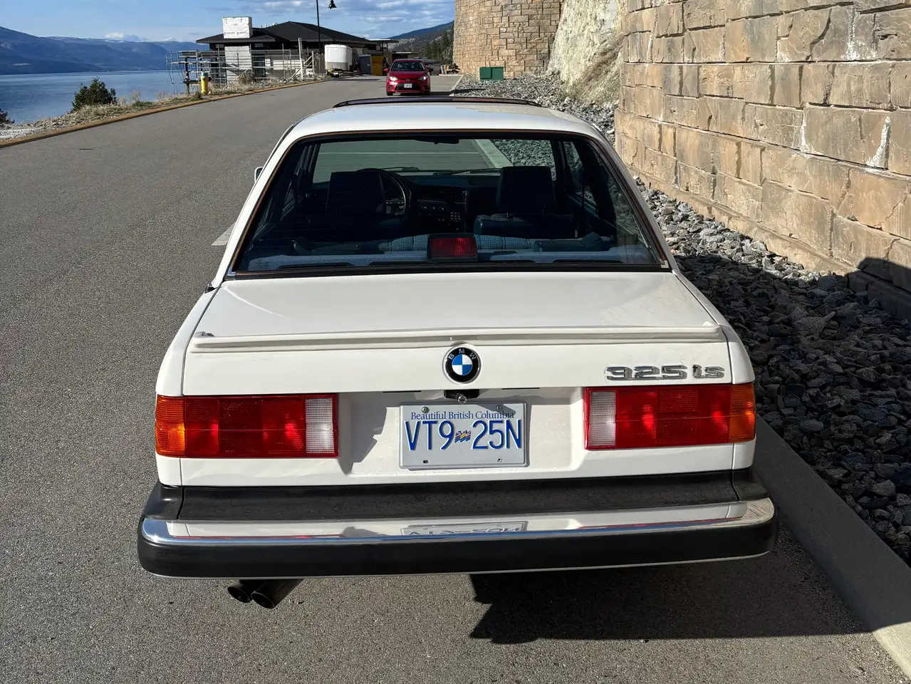 BMW 3 Series снимка BMW 3 Series