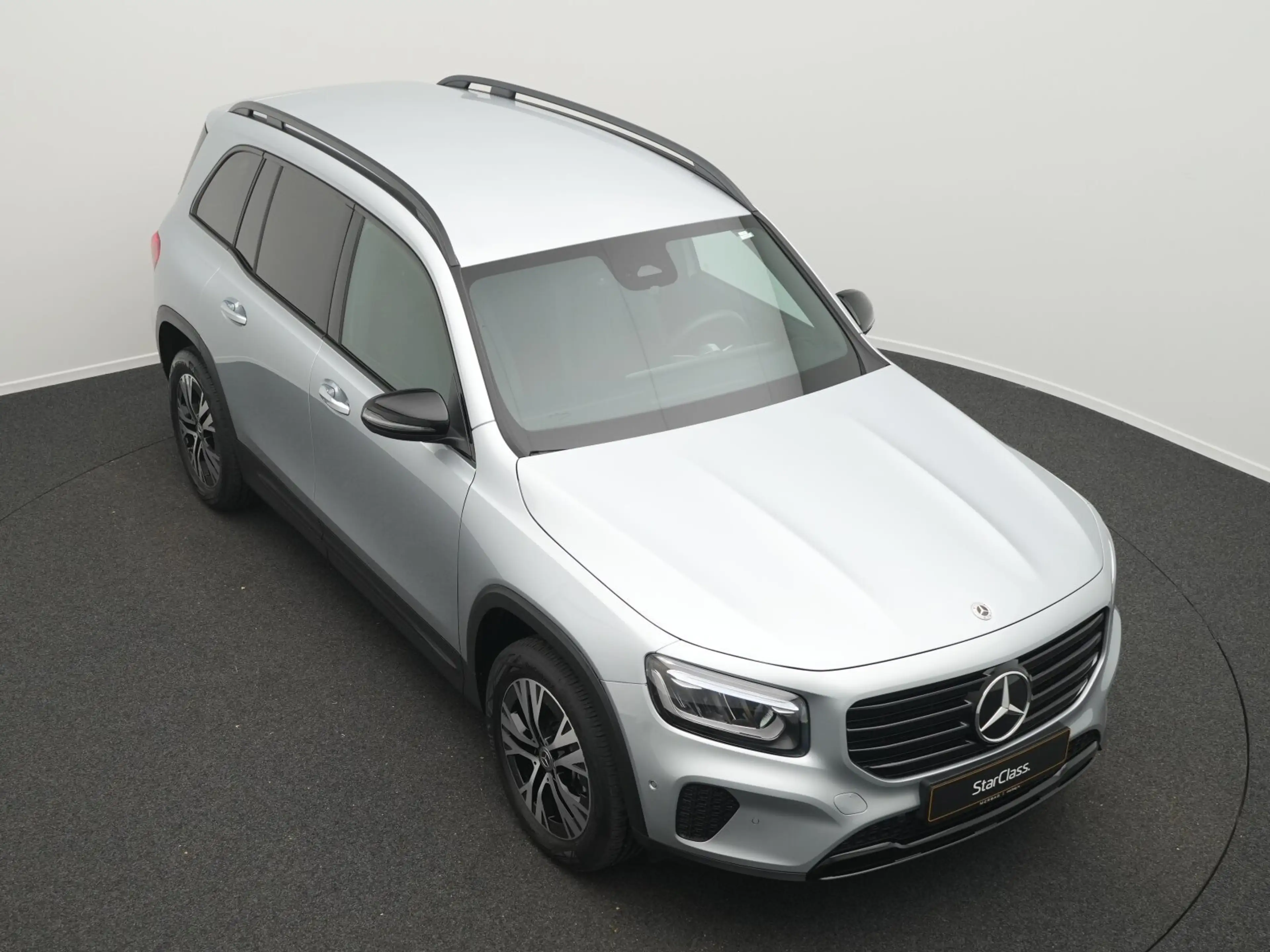 Mercedes-Benz GLB 180 GLB 180 d LED+Night+Kamera+EasyPack Progressive — photo 12