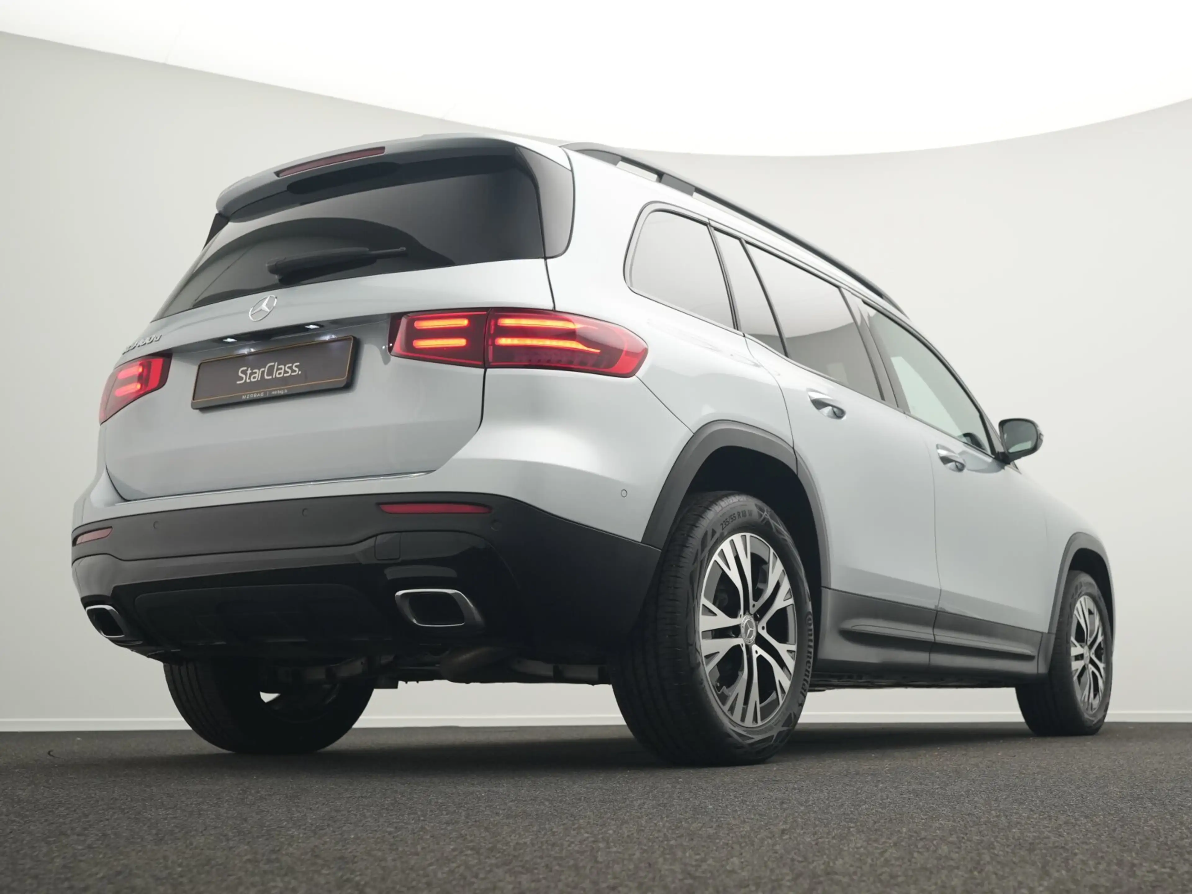 Mercedes-Benz GLB 180 GLB 180 d LED+Night+Kamera+EasyPack Progressive — photo 11