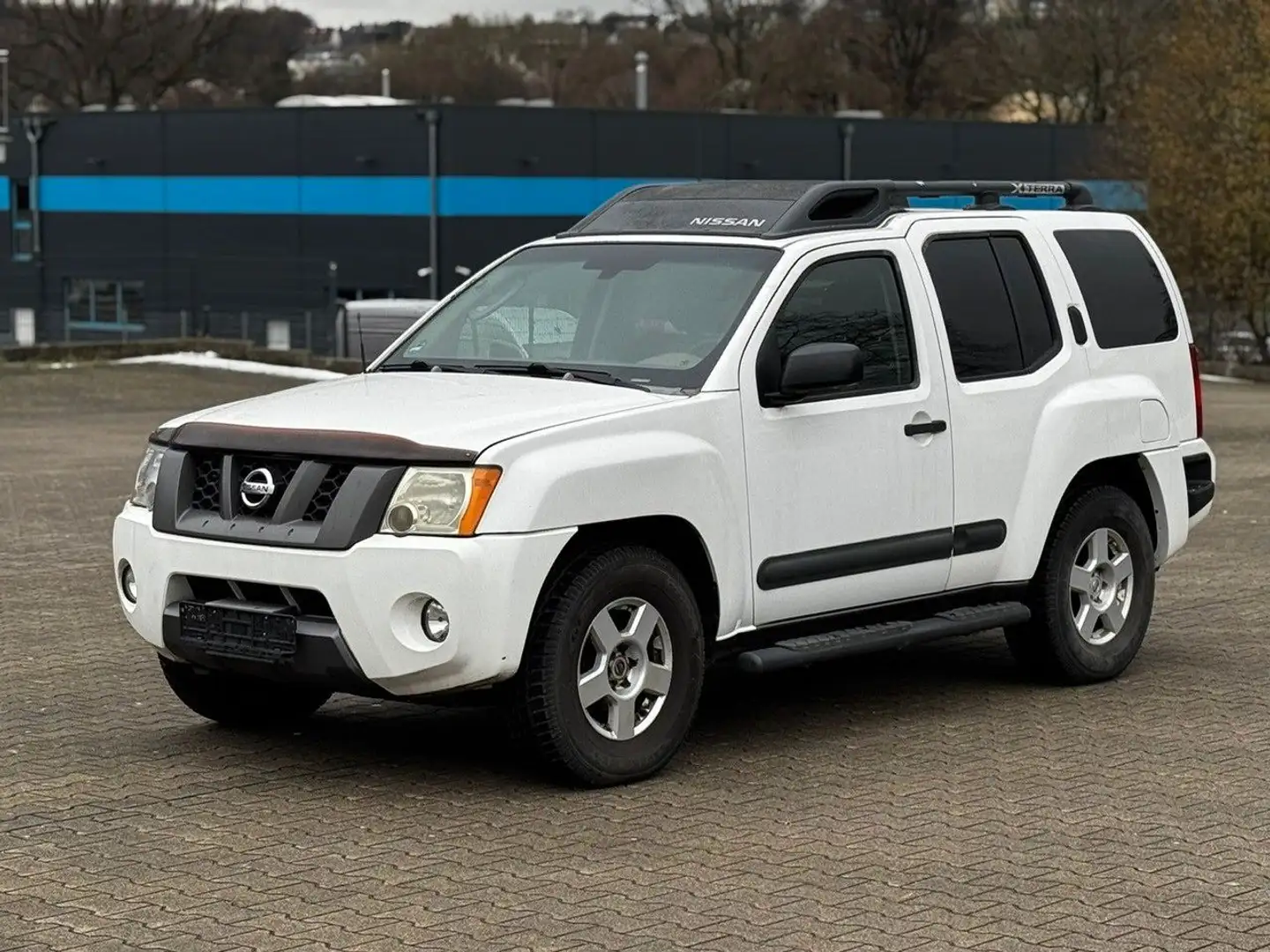 Nissan Pathfinder X-TERAA 4.0 V6 Weiß - 2