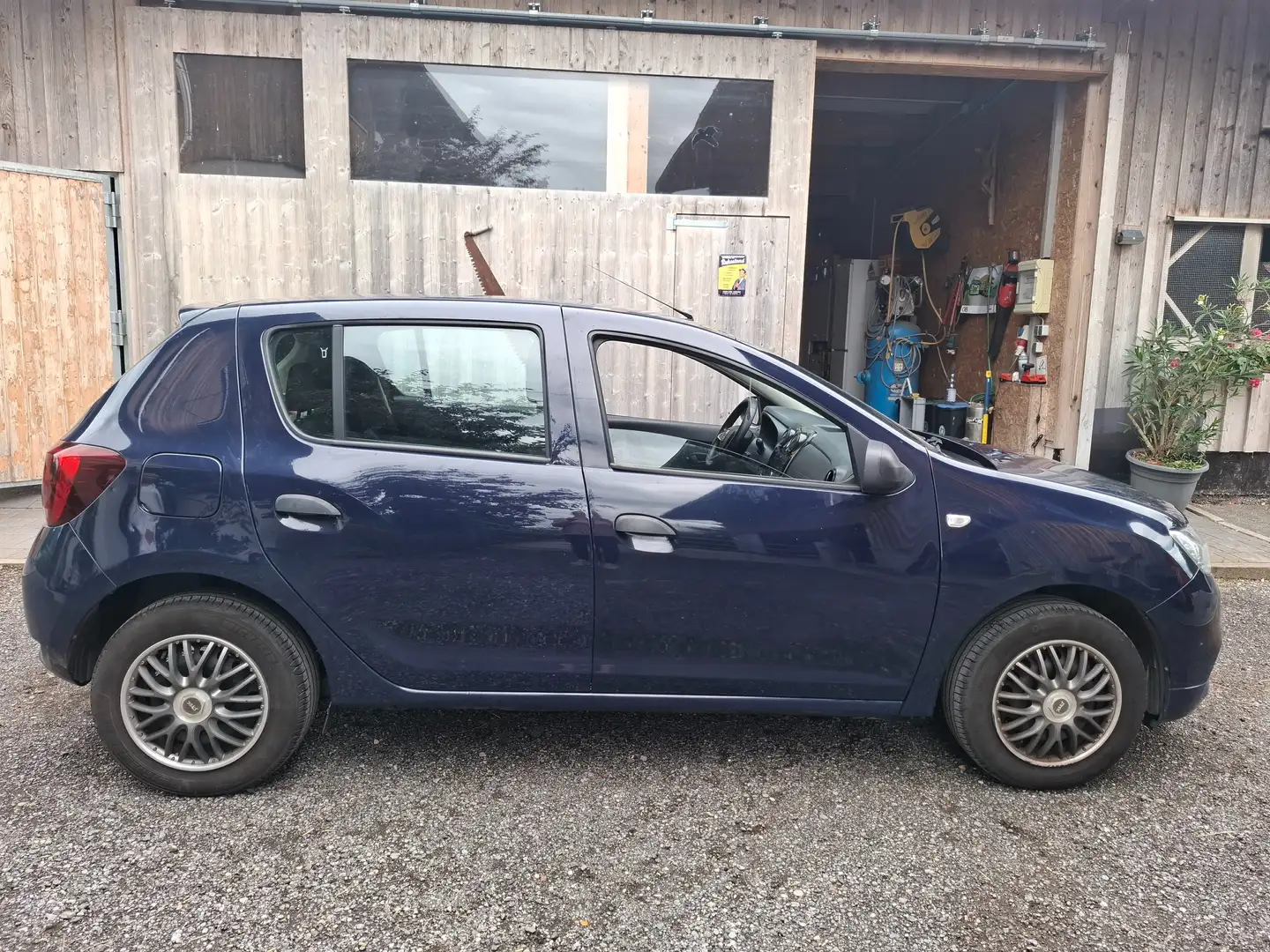 Dacia Sandero Sd Blau - 1
