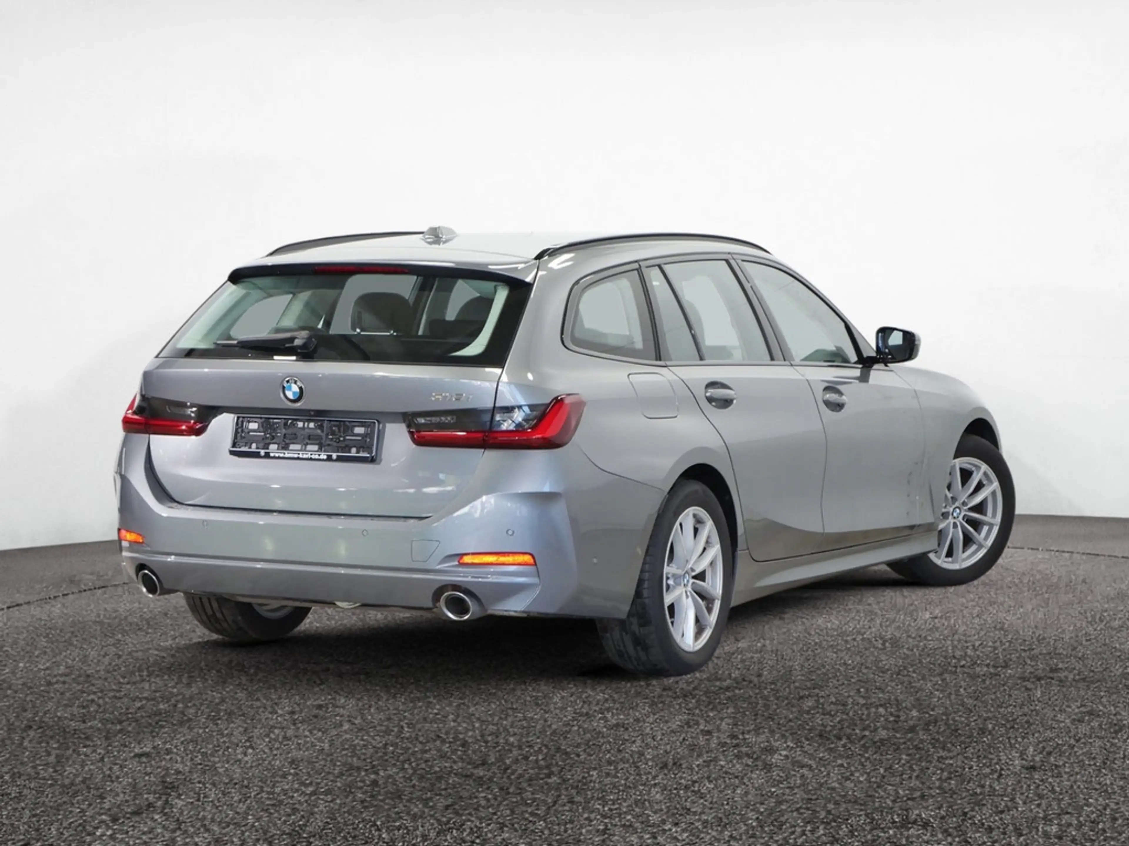 BMW 318 i Touring AHK+HUD+SPORTSITZE+ACC — photo 6