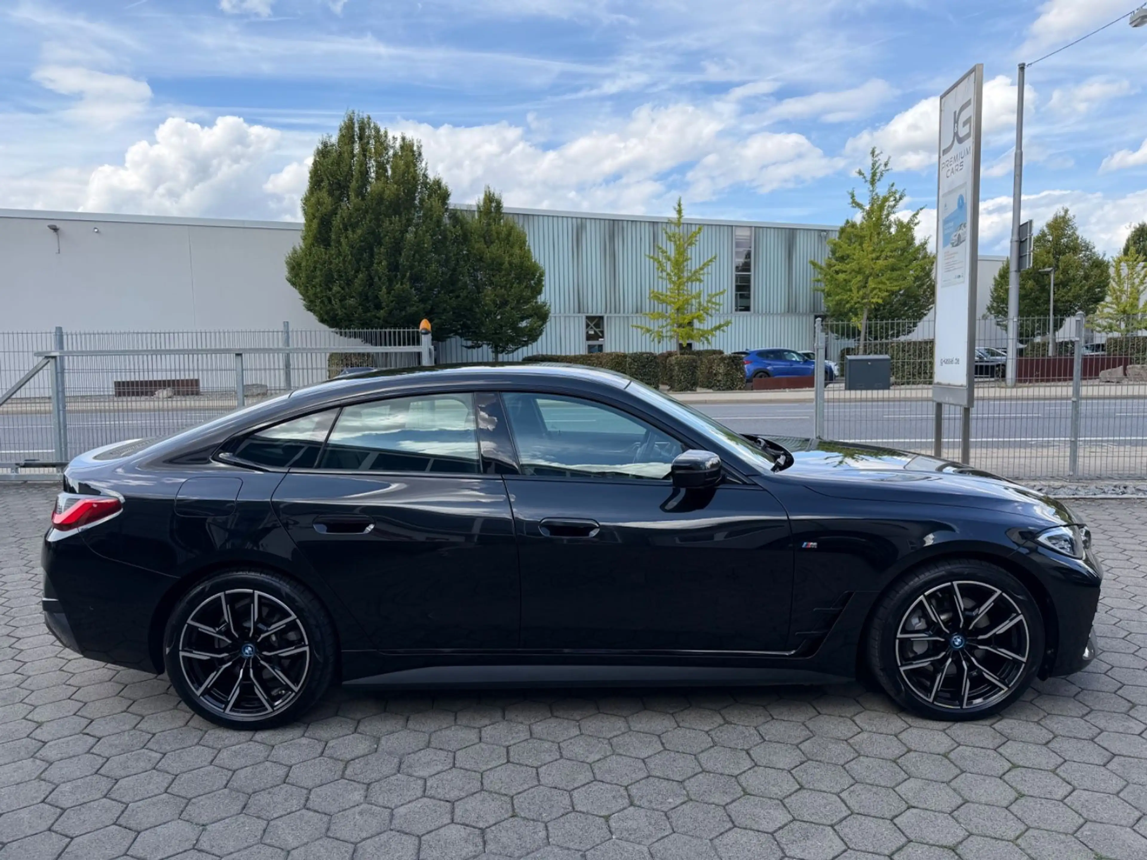 BMW i4 Gran Coupe 40 eDrive M Sport*Leder*AHK*19` — photo 7